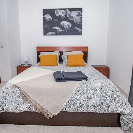 Charming Private Rooms In An Apartment A2 Penha - FAO Exteriör bild