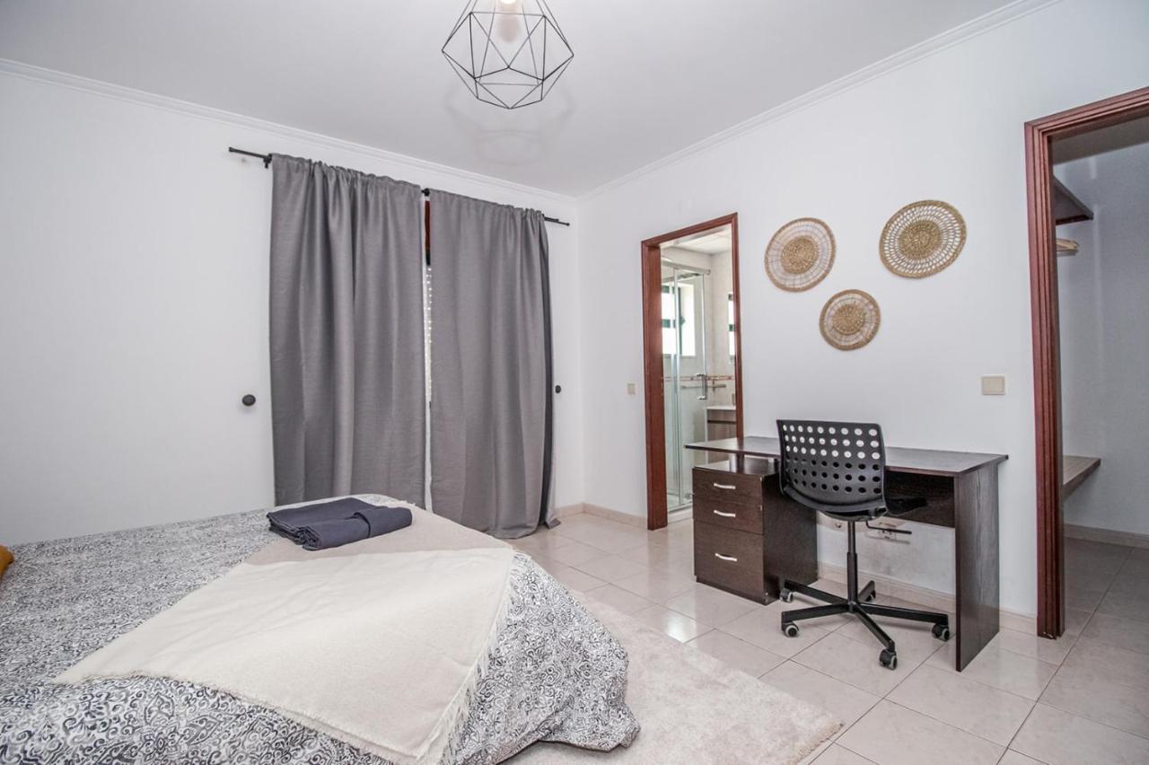 Charming Private Rooms In An Apartment A2 Penha - FAO Exteriör bild